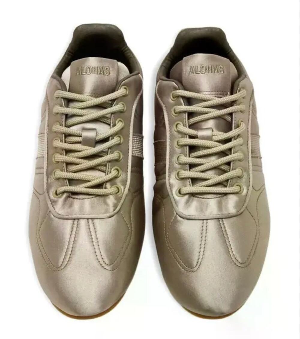 EUC ALOHAS TB.69 lace-up sneakers | Size 40